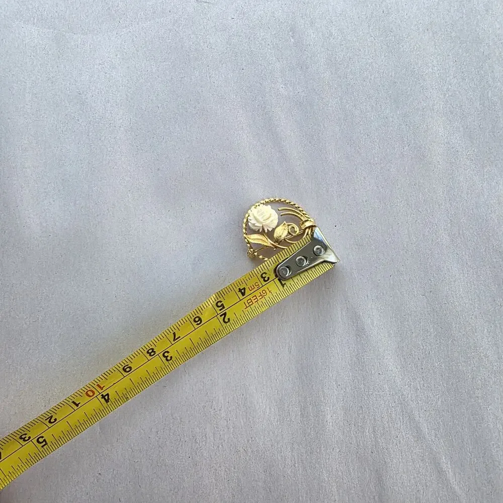 Vintage 1960s White Flower 12K GF pin Reiss CR Co Estate Jewelry 1‎ 1/2